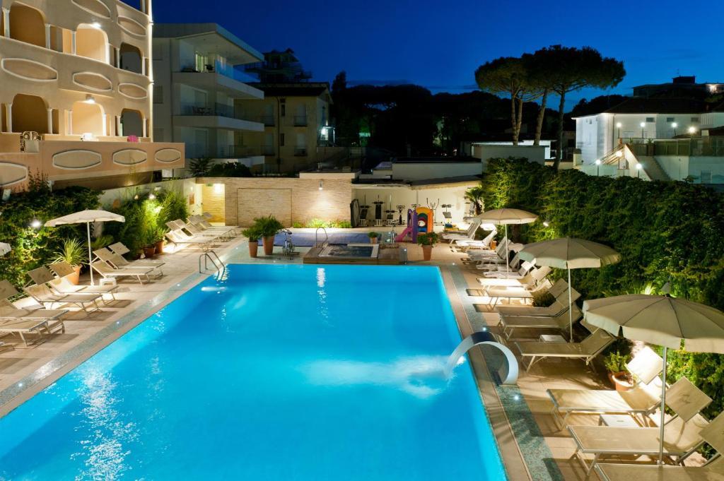 Derby Exclusive Hotel 4*