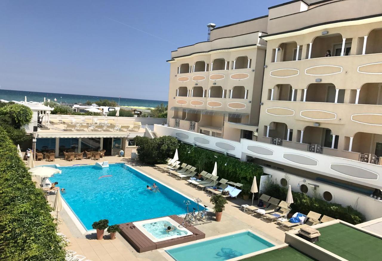 Derby Exclusive Hotel 4*